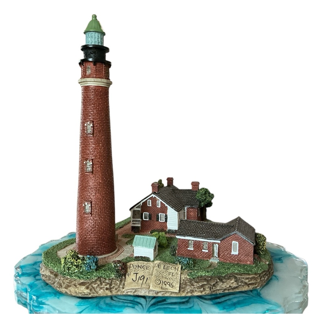 Harbour Lights Lighthouse Figurine - Ponce de Leon Inlet - Signed